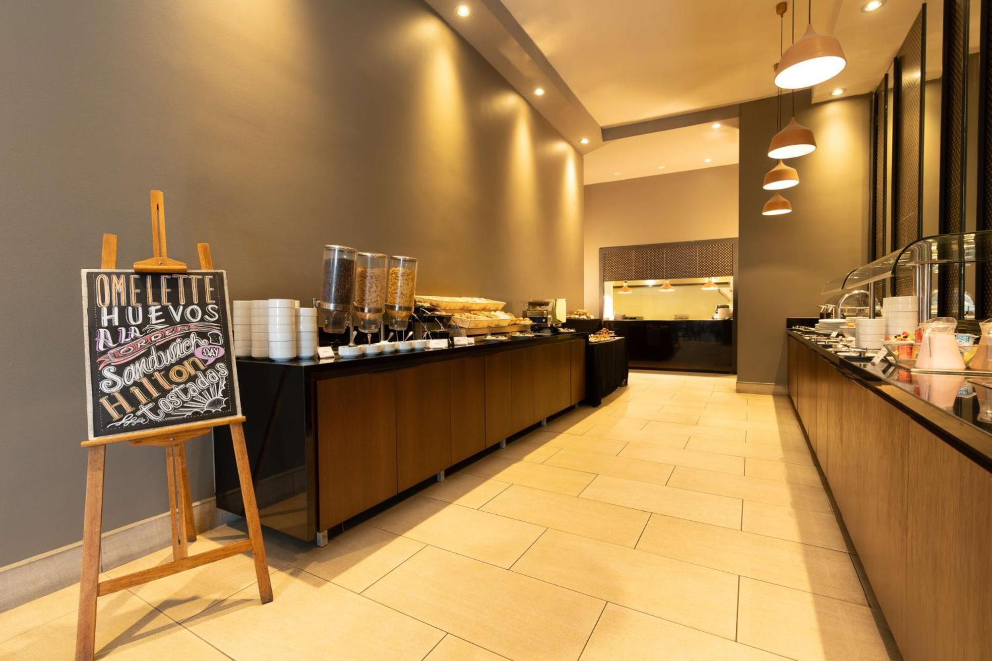 Hilton Garden Inn Iquique Ngoại thất bức ảnh